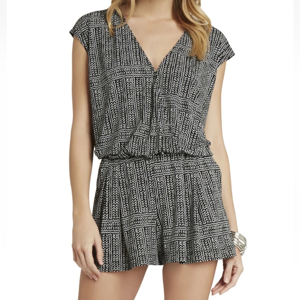 BCBGeneration Romper Black & White Chevron-Inspired Print Medium NWOT